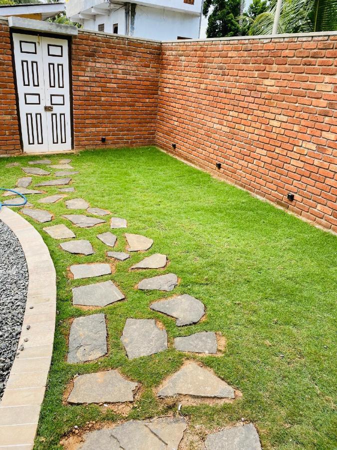 Thaprobana Villa Tangalle - Private Villa Εξωτερικό φωτογραφία
